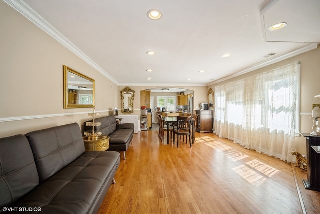 1460 Ferndale Avenue, Highland Park, IL 60035
