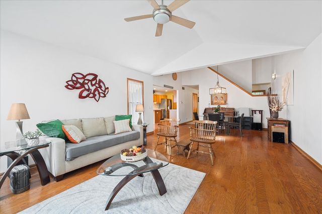 103 Fawn Lane, Elgin, IL 60120