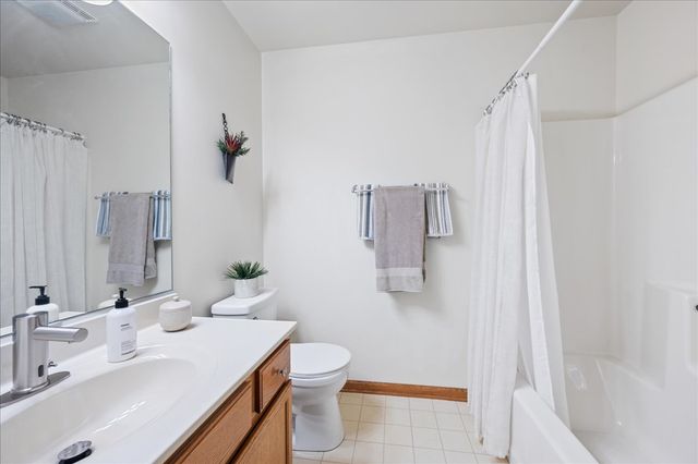 103 Fawn Lane, Elgin, IL 60120