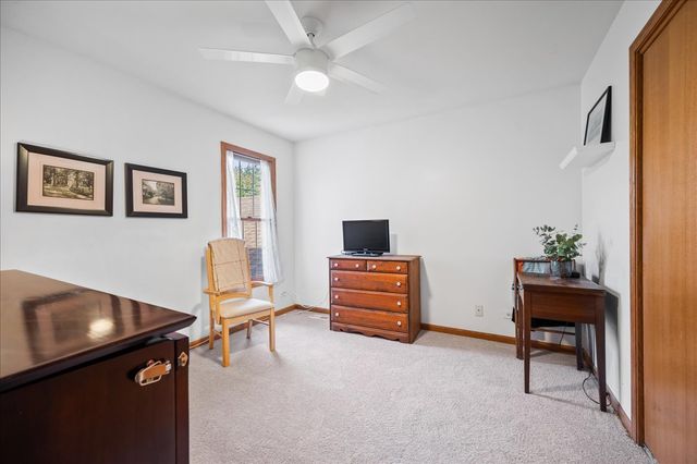 103 Fawn Lane, Elgin, IL 60120