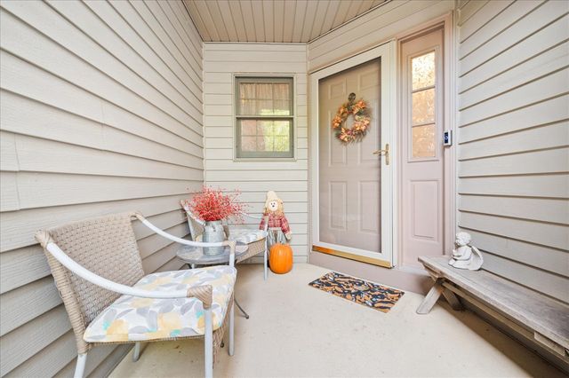 103 Fawn Lane, Elgin, IL 60120