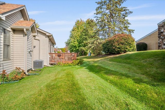 103 Fawn Lane, Elgin, IL 60120