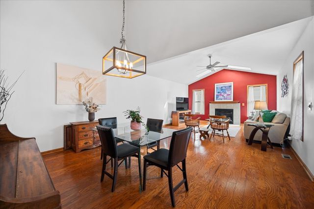 103 Fawn Lane, Elgin, IL 60120