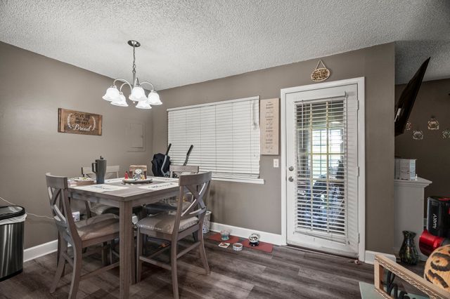 2169 Highway 41 S Apt 27, Greenbrier, TN 37073