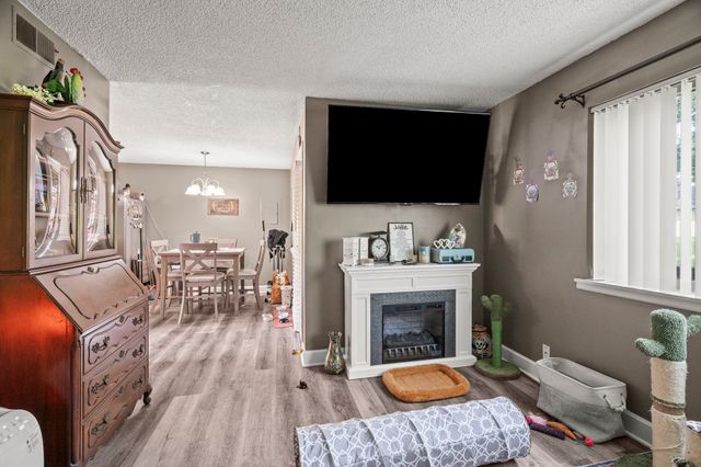 2169 Highway 41 S Apt 27, Greenbrier, TN 37073