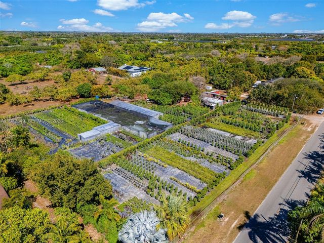 19401 SW 264th St, Homestead, FL 33031