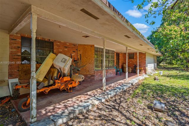 19401 SW 264th St, Homestead, FL 33031