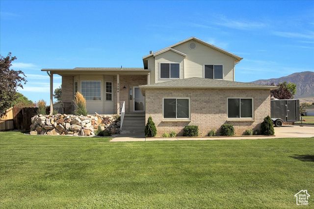 2584 W 3100 N, Farr West, UT 84404