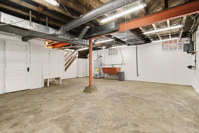 3205 Stanhope, Cincinnati, OH 45211