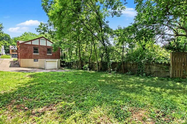 3205 Stanhope, Cincinnati, OH 45211