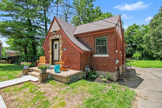 3205 Stanhope, Cincinnati, OH 45211