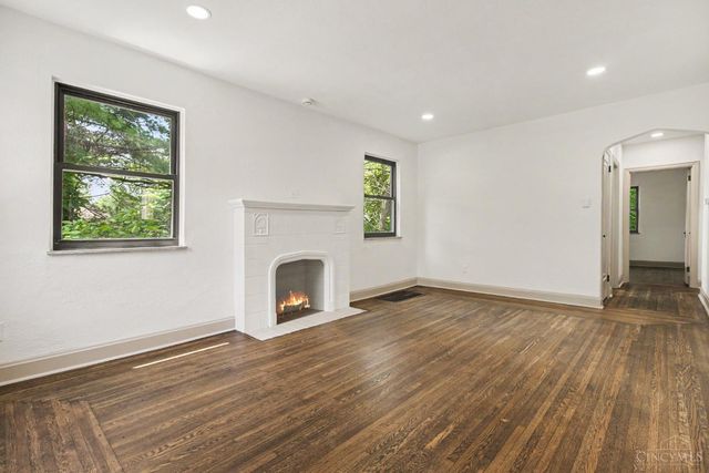 3205 Stanhope, Cincinnati, OH 45211