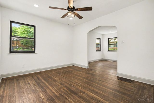 3205 Stanhope, Cincinnati, OH 45211
