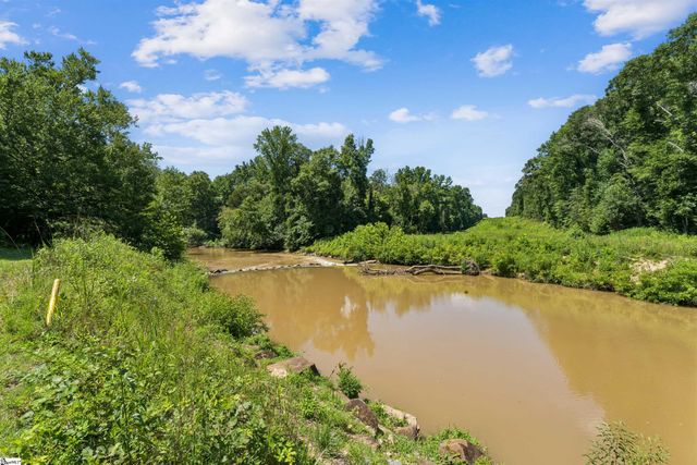 1210 Cooper Bridge Road, Woodruff, SC 29388