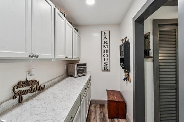1210 Cooper Bridge Road, Woodruff, SC 29388