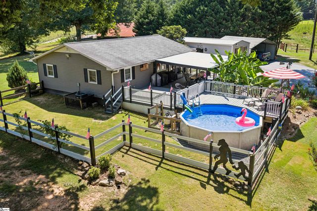 1210 Cooper Bridge Road, Woodruff, SC 29388