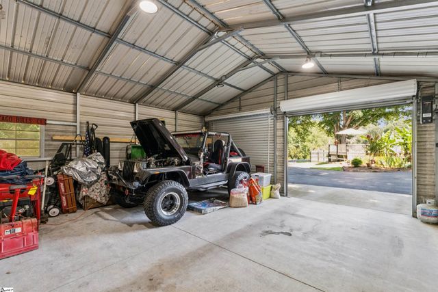 1210 Cooper Bridge Road, Woodruff, SC 29388