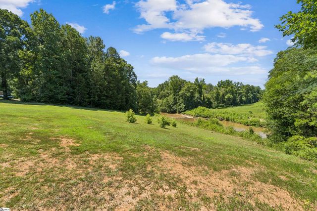 1210 Cooper Bridge Road, Woodruff, SC 29388