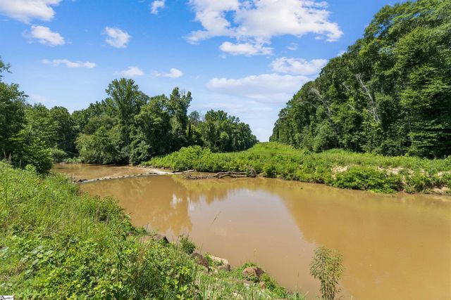 1210 Cooper Bridge Road, Woodruff, SC 29388