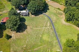 1210 Cooper Bridge Road, Woodruff, SC 29388