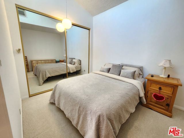 8130 Grimsby Avenue, Los Angeles, CA 90045