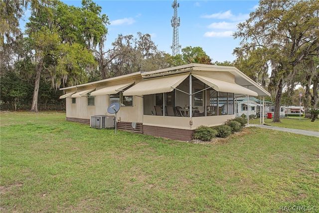 8245 E Lulas Lane, Floral City, FL 34436