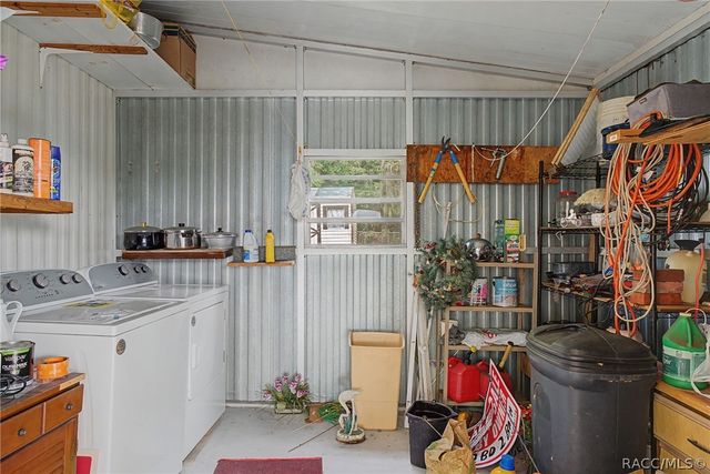 8245 E Lulas Lane, Floral City, FL 34436