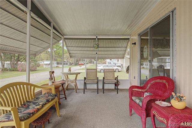 8245 E Lulas Lane, Floral City, FL 34436