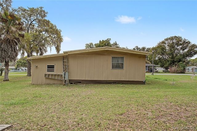 8245 E Lulas Lane, Floral City, FL 34436