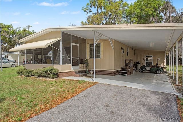 8245 E Lulas Lane, Floral City, FL 34436