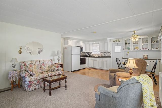 8245 E Lulas Lane, Floral City, FL 34436