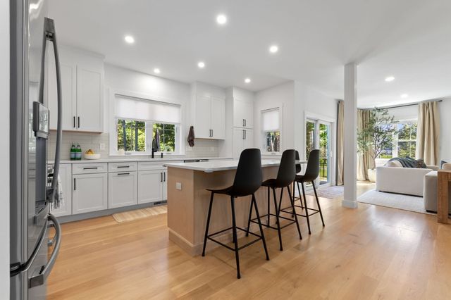 41 Taylor Ln, Rowley, MA 01969