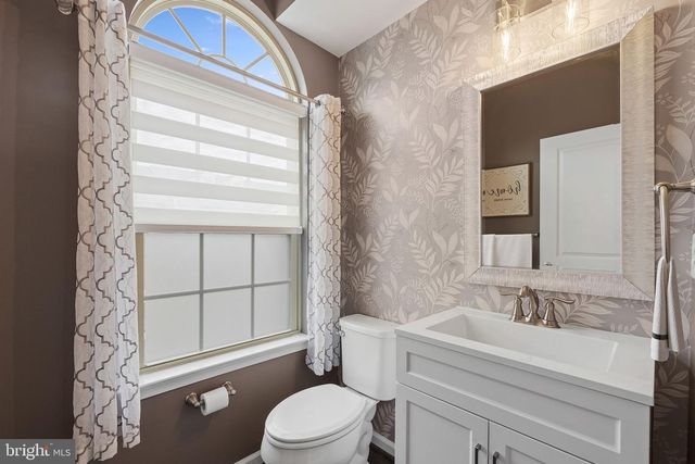 42230 PIEBALD SQ, Aldie, VA 20105