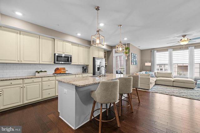 42230 PIEBALD SQ, Aldie, VA 20105