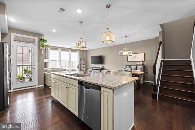 42230 PIEBALD SQ, Aldie, VA 20105