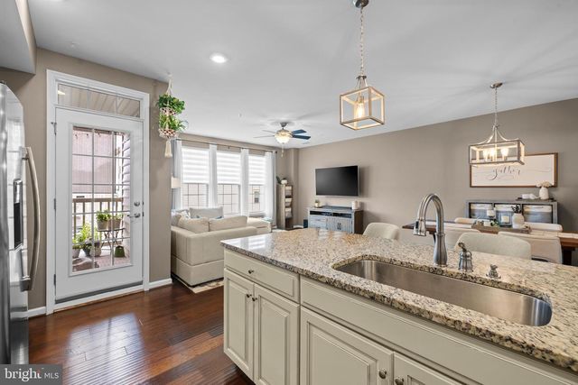42230 PIEBALD SQ, Aldie, VA 20105