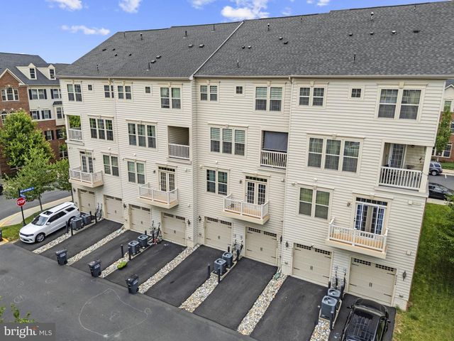 42230 PIEBALD SQ, Aldie, VA 20105
