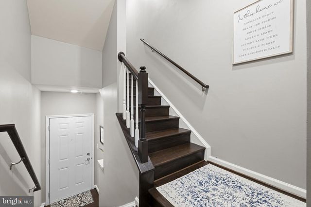42230 PIEBALD SQ, Aldie, VA 20105