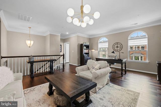 42230 PIEBALD SQ, Aldie, VA 20105