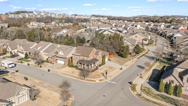 629 Westcott Ln, Nolensville, TN 37135