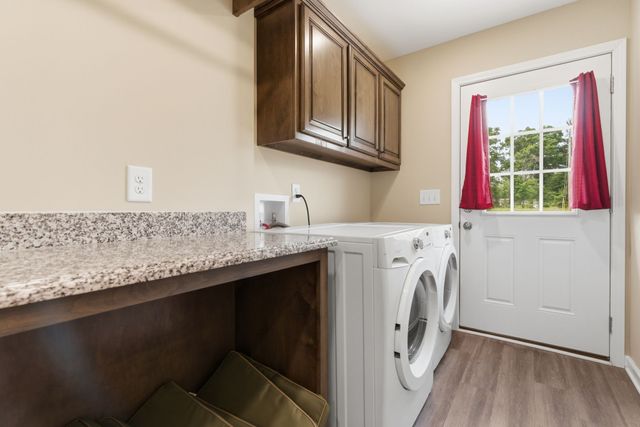 120 Mazie Dr, Lafayette, TN 37083