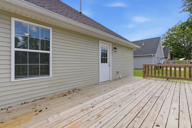 120 Mazie Dr, Lafayette, TN 37083