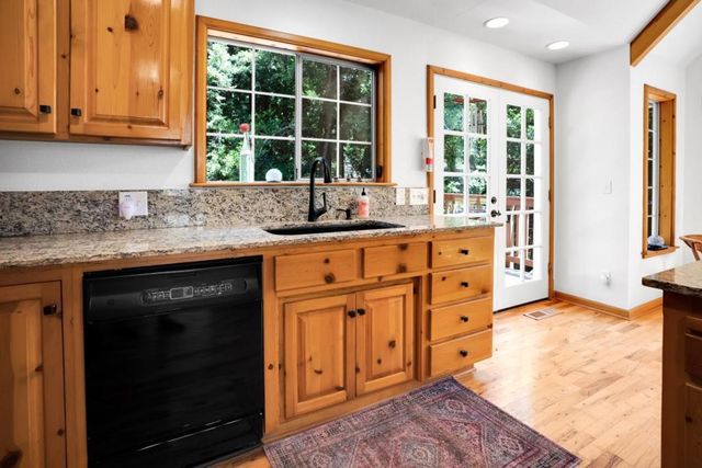 220 Miracle Lane, Santa Cruz, CA 95060