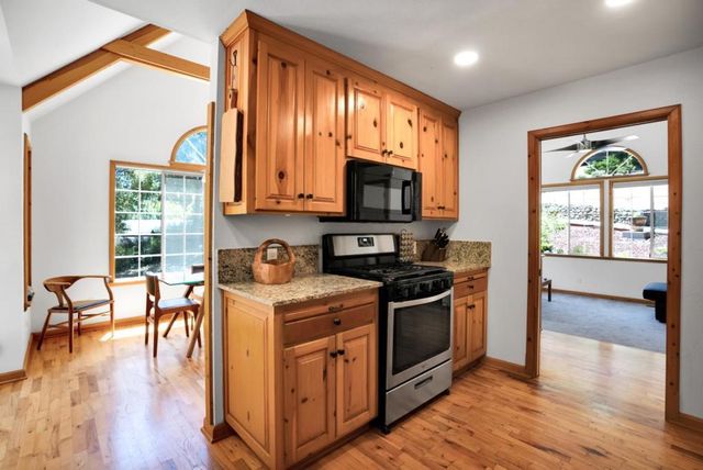 220 Miracle Lane, Santa Cruz, CA 95060