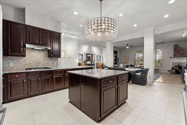 2028 Verde Valley Drive, League City, TX 77573