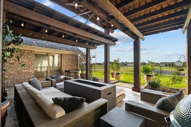 2028 Verde Valley Drive, League City, TX 77573