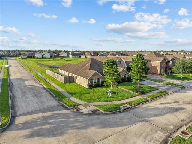 2028 Verde Valley Drive, League City, TX 77573