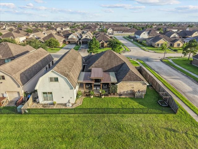 2028 Verde Valley Drive, League City, TX 77573