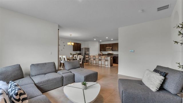 182 ST THOMAS DRIVE, Mulberry, FL 33860