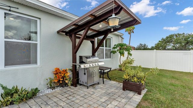 182 ST THOMAS DRIVE, Mulberry, FL 33860